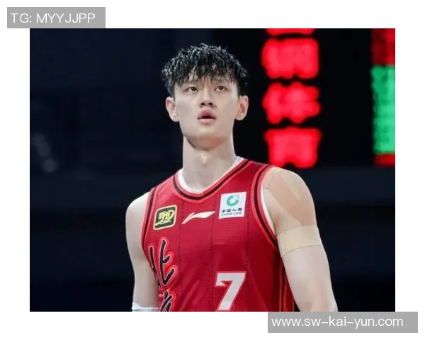 祝福！曾凡博腰椎左侧横突骨折缺席赛季剩余比赛